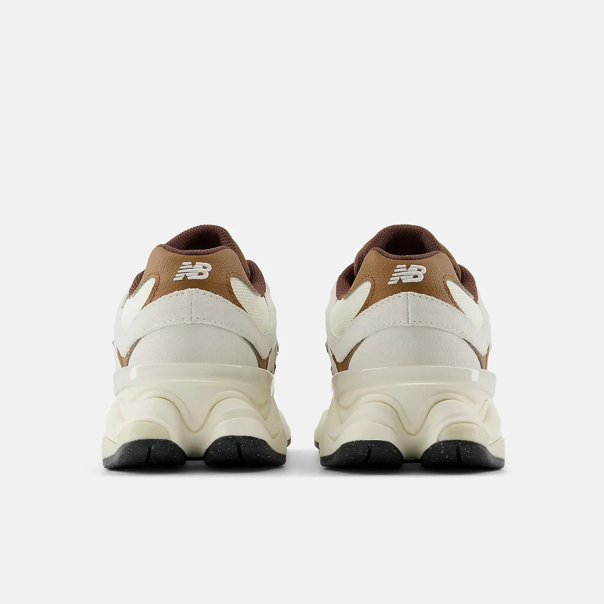 NB 9060 "Breakfast Tea / Angora